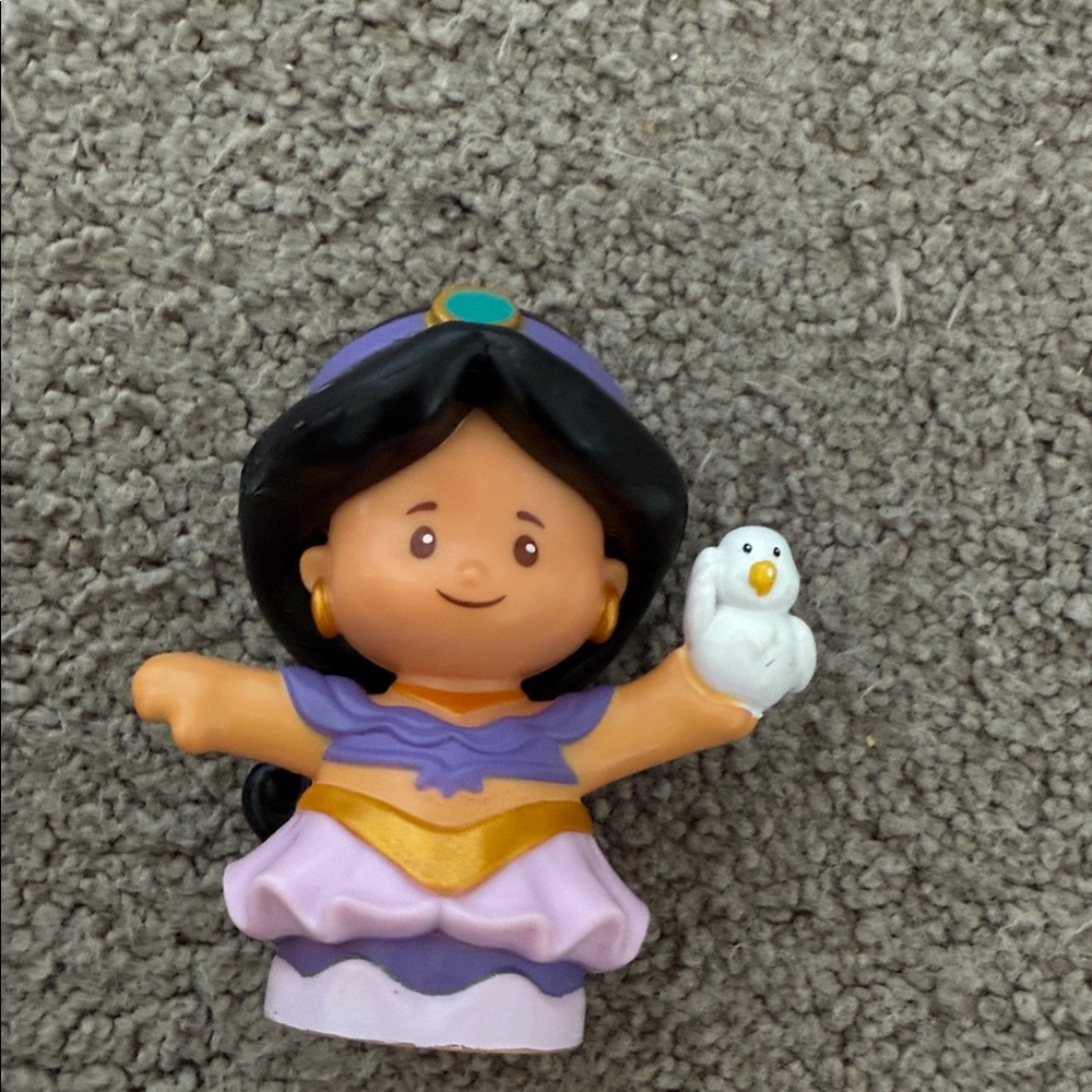 Colorful Princess Mini Doll Set - Picture 9 of 16